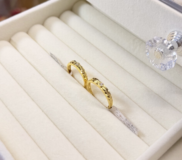 Nhẫn Đôi Móc Máy 