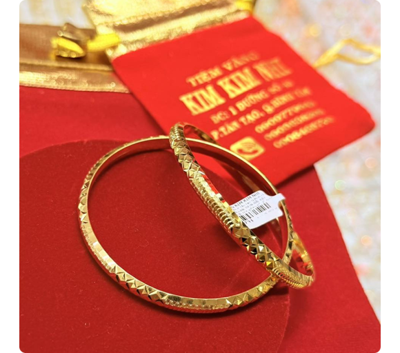 Tiêu đề trang sức